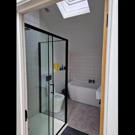 3 Bed House In Newquay, Cornwall 別荘 *